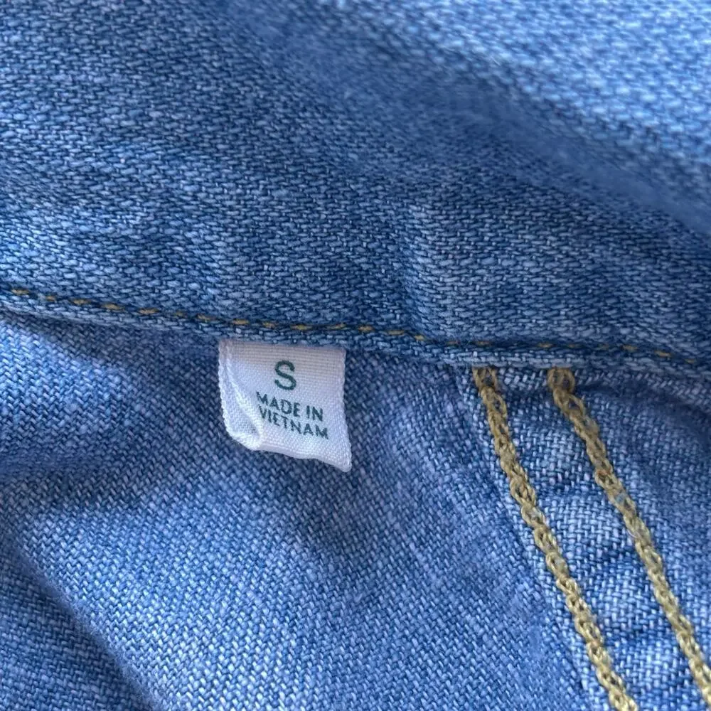 Faherty Linen Denim Oceanview Blouse Sz S - Picture 9 of 9